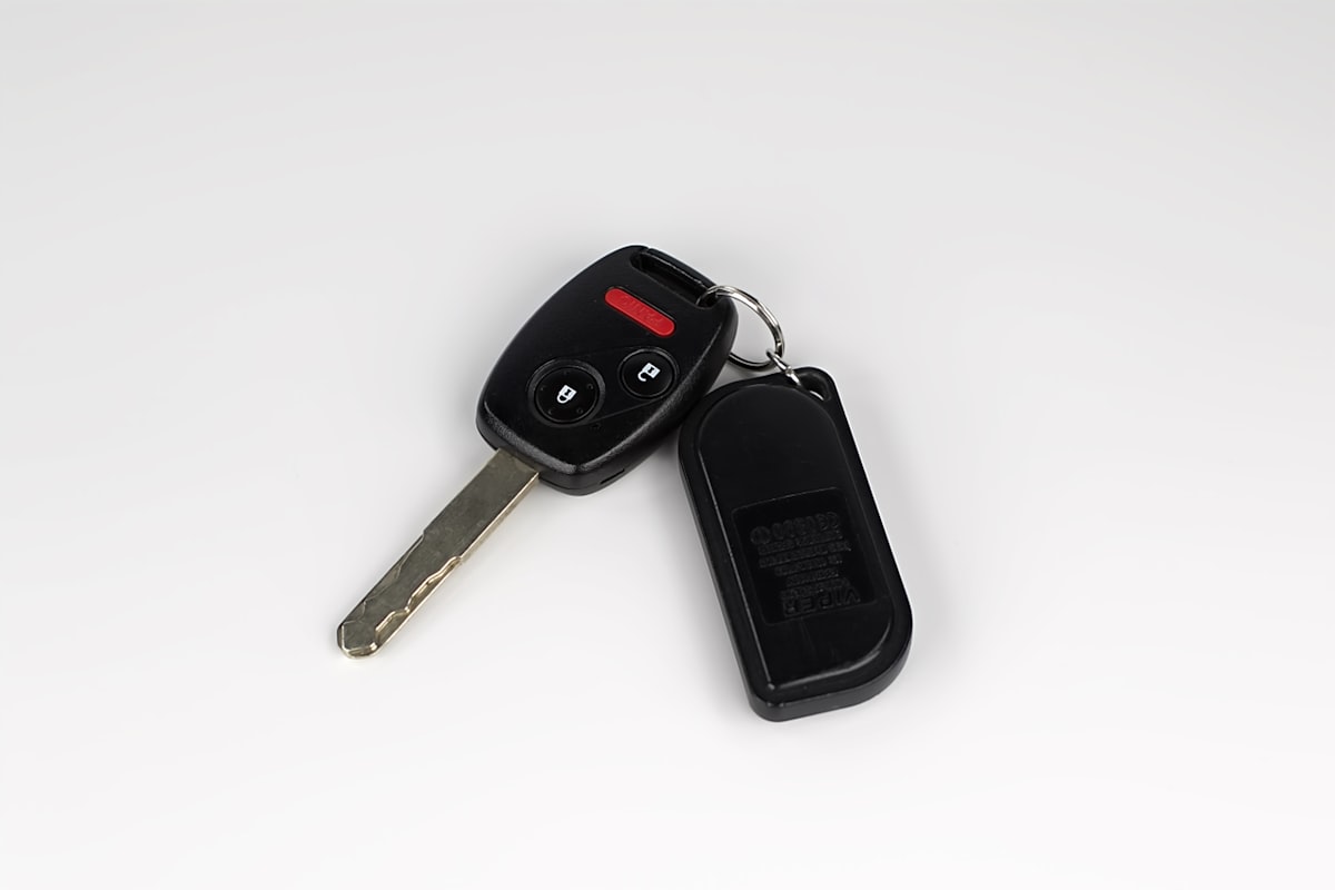 Витягування обламаного ключа з замка запалювання — Seven Keys Ужгород